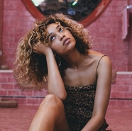 Izzy Bizu headline at Curious Arts Festival 2017
