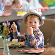 Family friendly lunch at New Park Manor